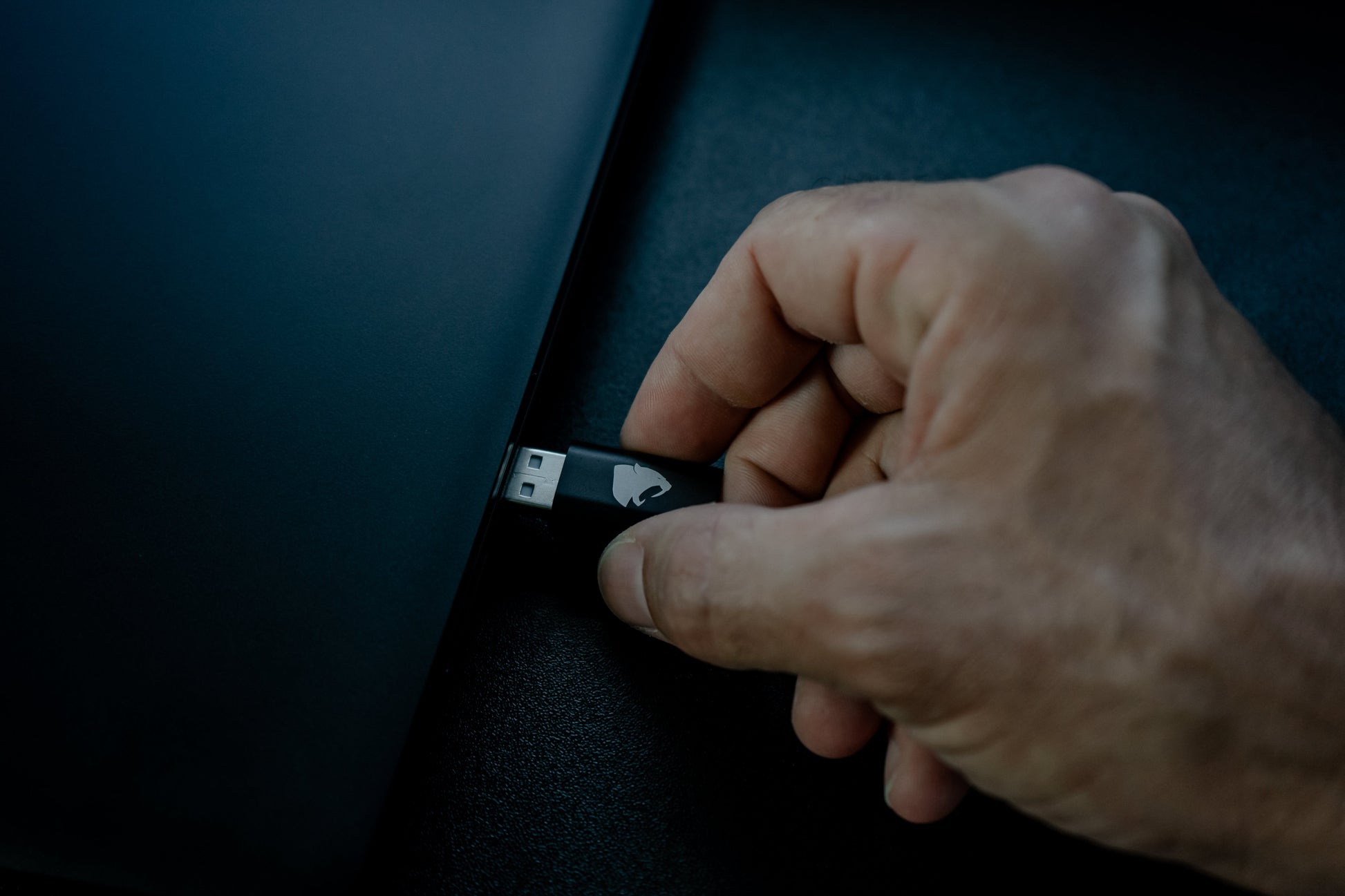 Sabertoothpro DB150 USB Data Blocker for Safe Charging and Protection Against Juice Jacking
